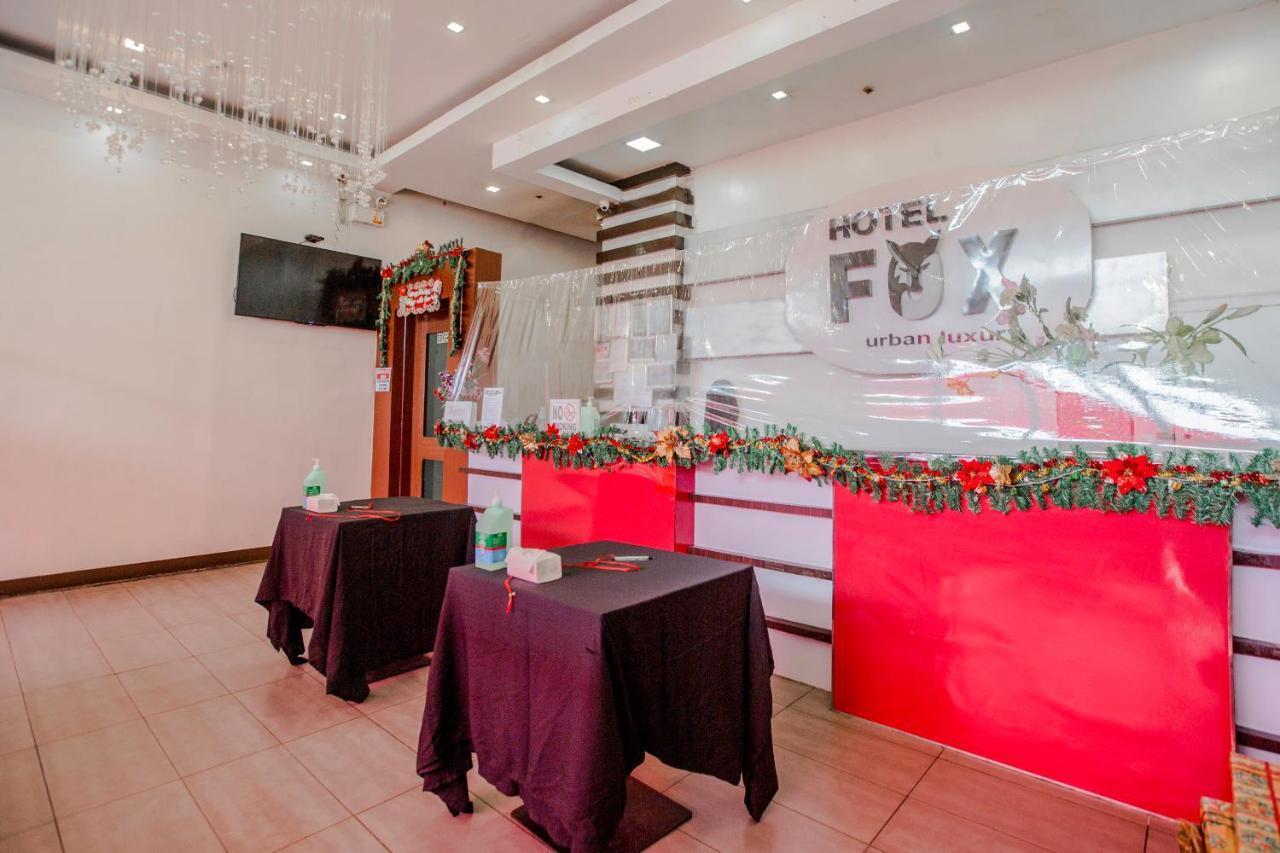 Oyo 637 Fox Hotel Quezon City Exterior foto